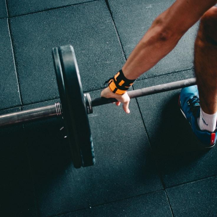 Elevate Fitness: Peak Form Workout Journey